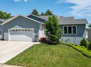 3851 Montreal St, Bismarck, ND 58503