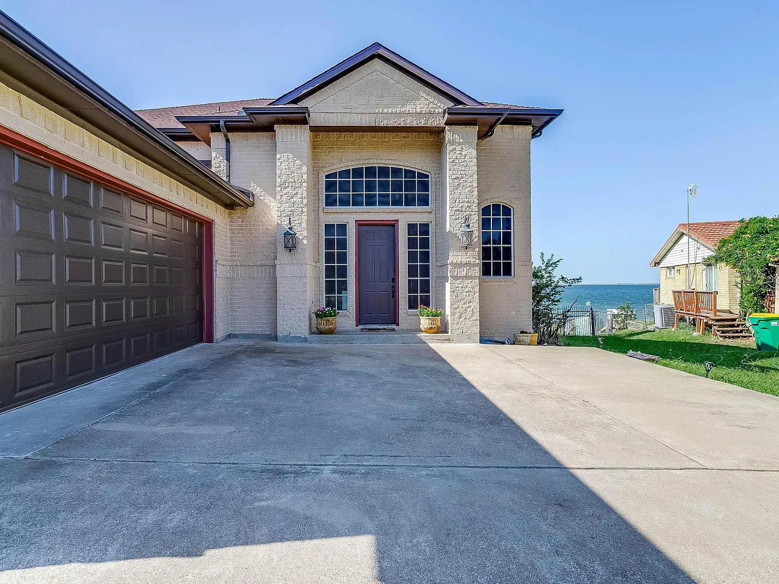 4 bed, 3319 sqft, $3,950 — Photo 3
