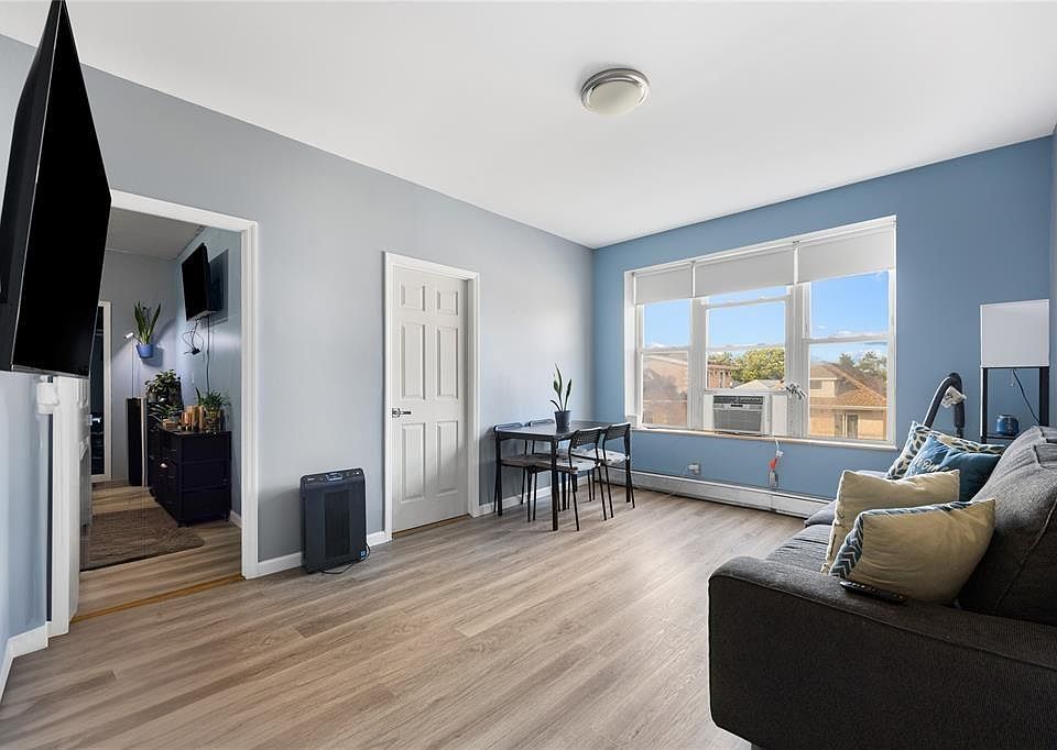 1st image of 2062 77th St