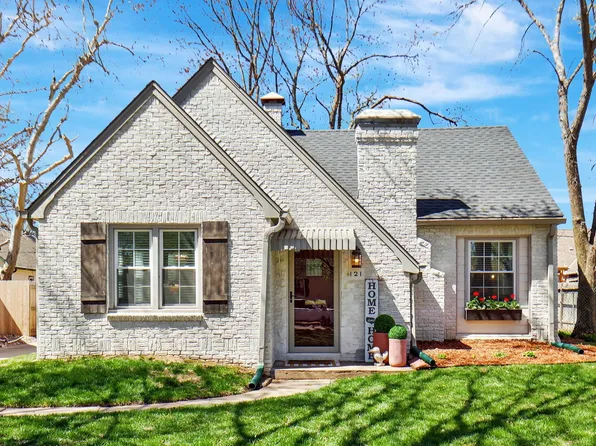 121 N Ridgewood Dr, Wichita, KS 67208