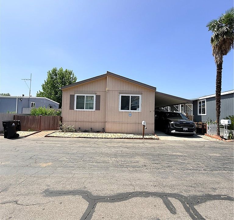 1st image of 16079 Yarnell St Spc B1