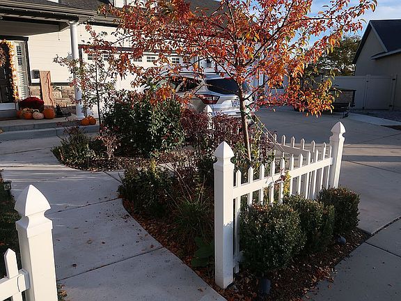 3rd image of 8079 S Sawtell Cir