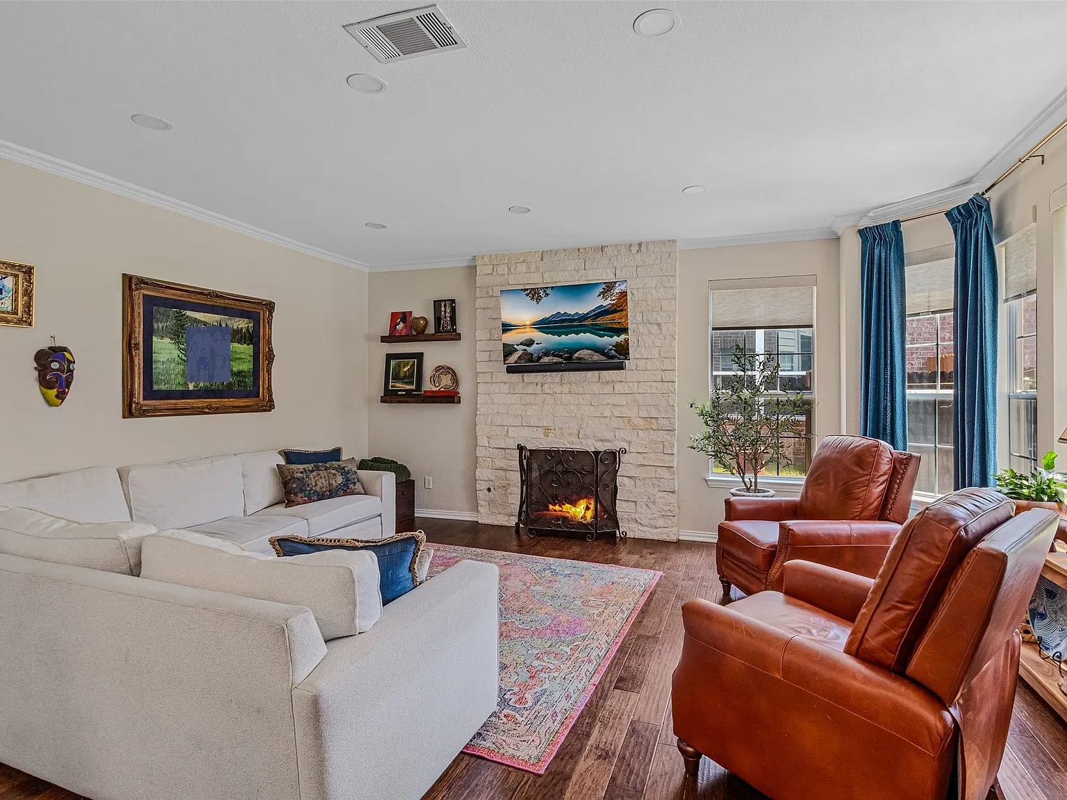 5 bed, 3.0 bath, 3041 sqft, $3,750 — Photo 4