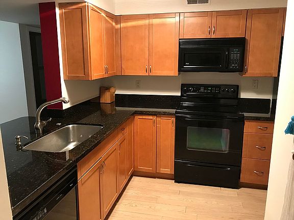 4th image of 4201 N Ocean Dr APT 207