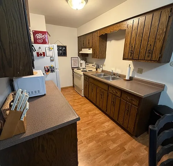 220 Morgan Ct #COURT1C — Photo 5