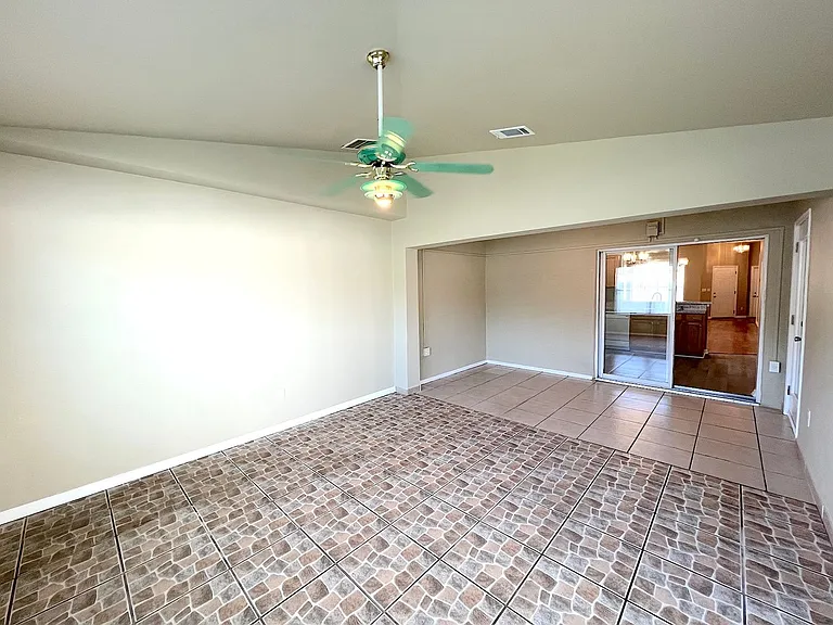 20 Regis Ln #A — Photo 16