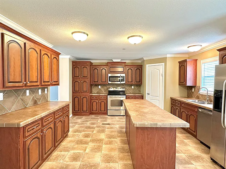 831 Country Club Rd — Photo 20