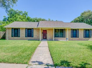 5910 Dellfern Dr, Houston, TX 77035