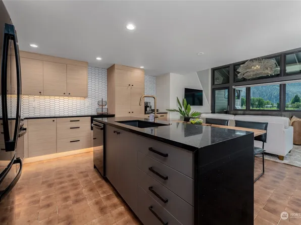 1 Yacinde Court #C4, Manson, WA 98831