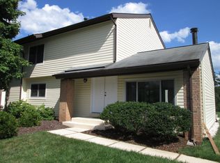126 Harvest Ln, Sterling, VA 20164