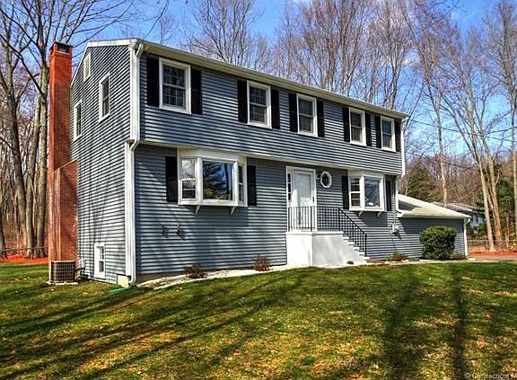 Newer siding, roof, gutters, windows & generator!