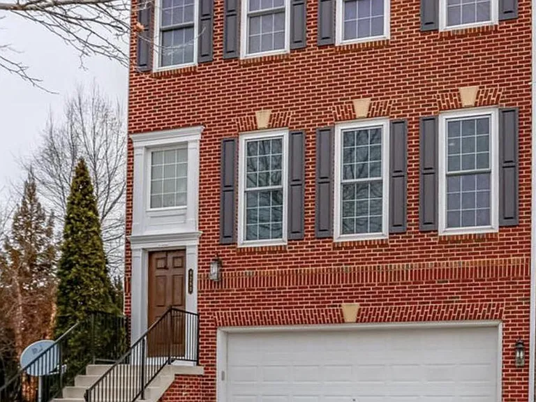 9283 Laurel Ridge Crossing Rd — Photo 1