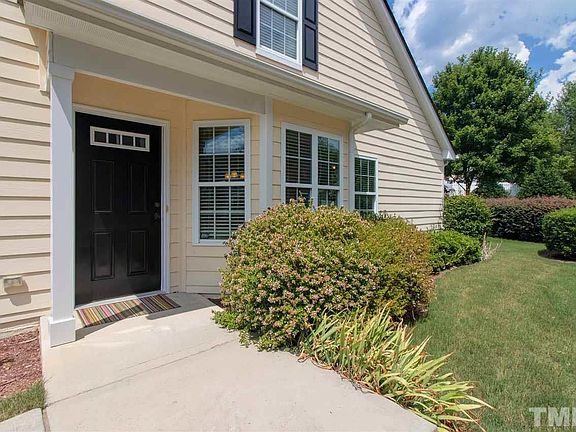 2nd image of 3402 Bartlett Cir