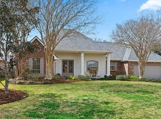 105 Scarborough Dr, Youngsville, LA 70592
