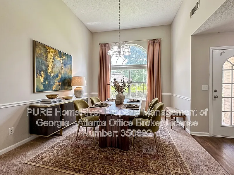 4 bed, 3.0 bath, 2112 sqft, $2,235 — Photo 3