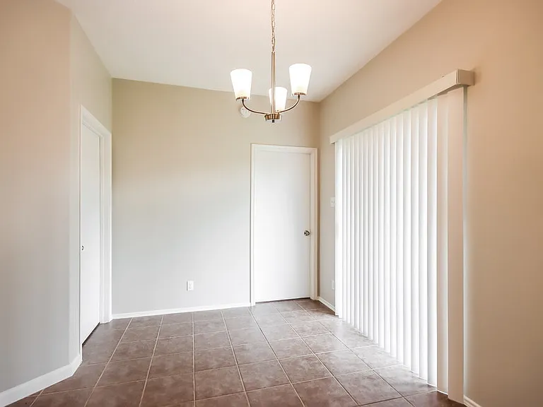 7003 Orchid St — Photo 5