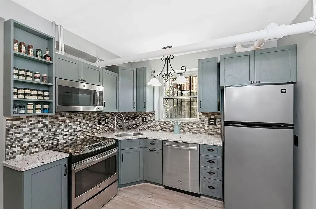 2 bed, 691 sqft, $2,800 — Photo 1