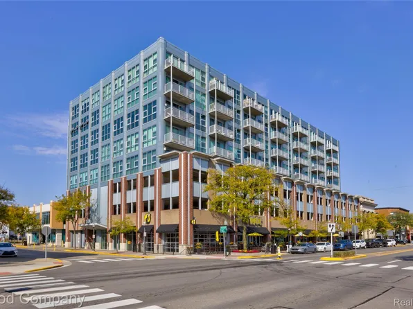 100 W 5th St APT 604, Royal Oak, MI 48067
