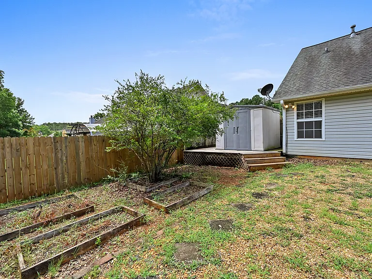 1029 Harbins Pass Dr — Photo 26