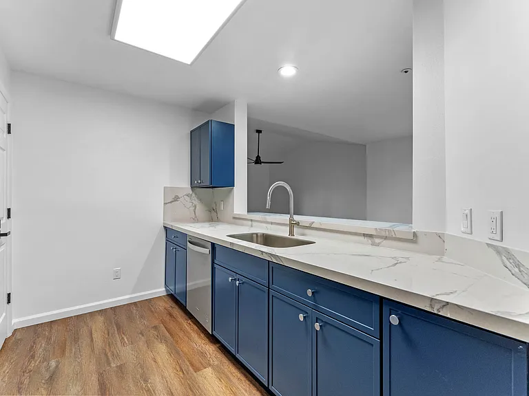 482 N Pin Oak Pl #302 — Photo 9