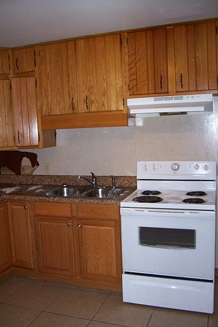2nd image of 1023 Martha Dr
