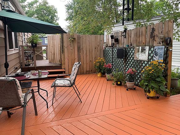 Large private deck

