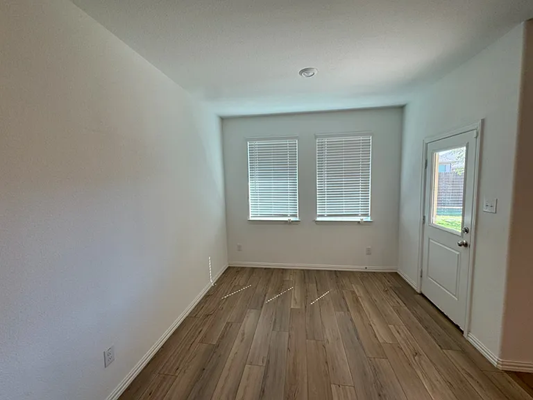 1105 Daffodil St — Photo 14