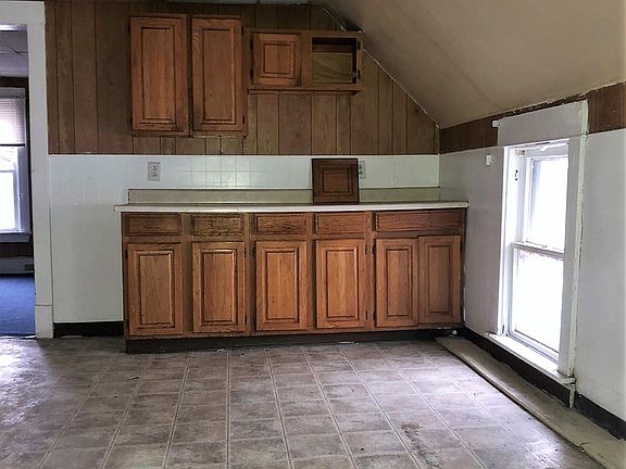2nd image of 74 Langmeyer Ave