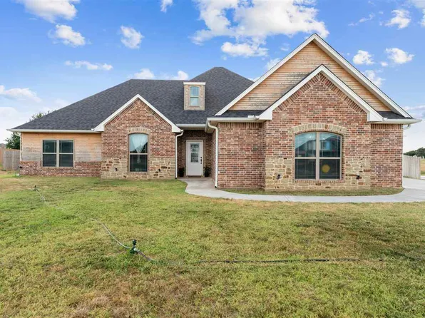 4311 NE Mesa Dr, Elgin, OK 73538