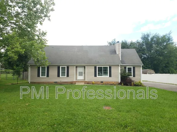 218 Beechwood Cir, Murfreesboro, TN 37128