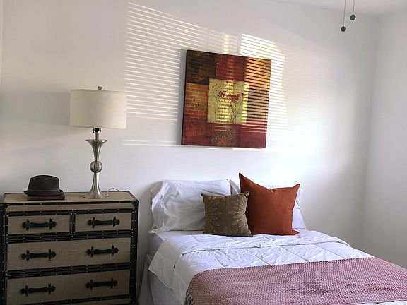 4th image of 49 W Del Amo Blvd APT 9