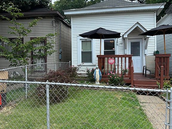 2nd image of 2217 Bank St