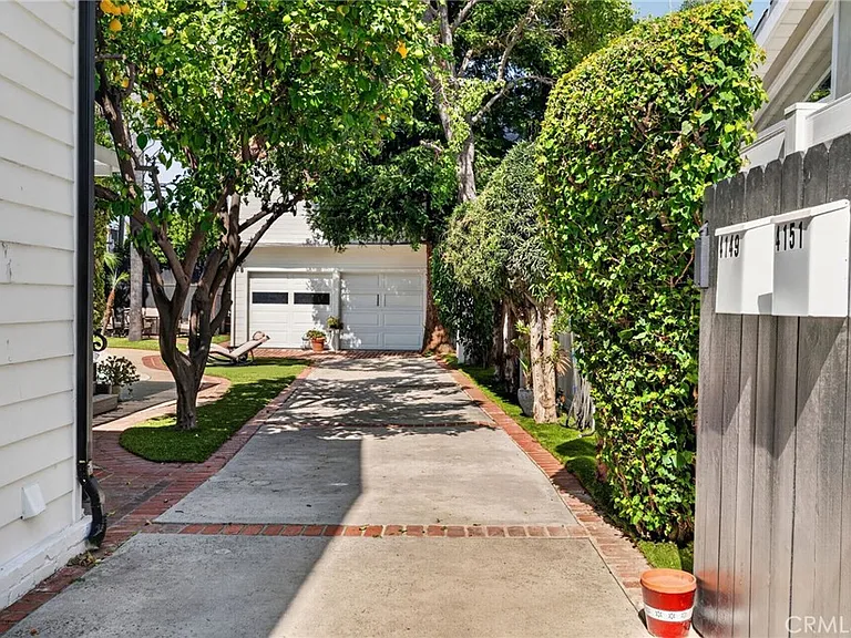 4151 Farmdale Ave — Photo 22