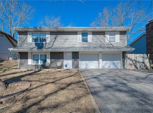 8134 NE 52nd St, Kansas City, MO 64119