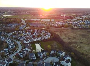 29558 N Birch Ave, Lake Bluff, IL 60044