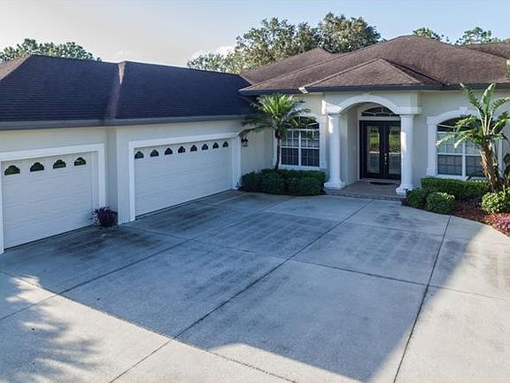 2nd image of 928 Summerfield Dr