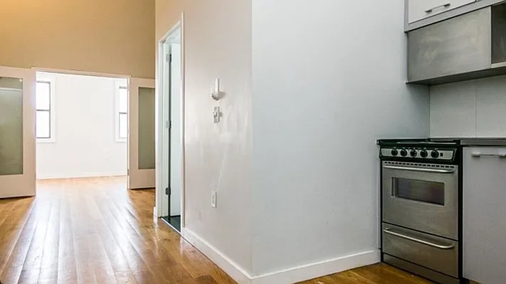 Rented by Nooklyn NYC LLC | media 48