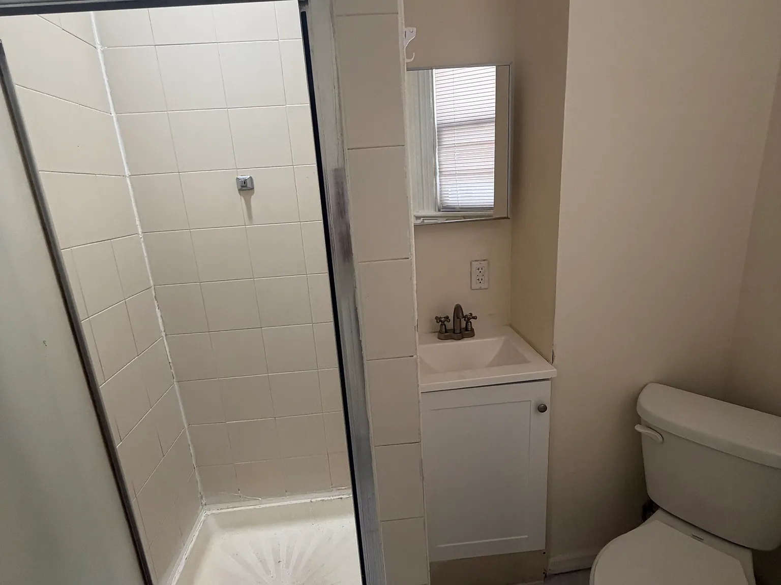 1 bed, 700 sqft, $1,950 — Photo 4