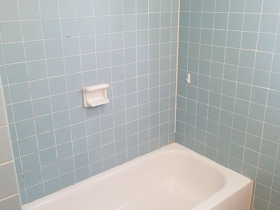 5th image of 1707 Luton St