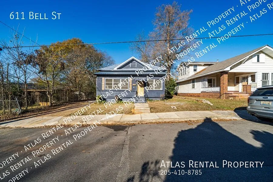 Stunningly Remodeled Super Spacious Won't Last Long! — Photo 2