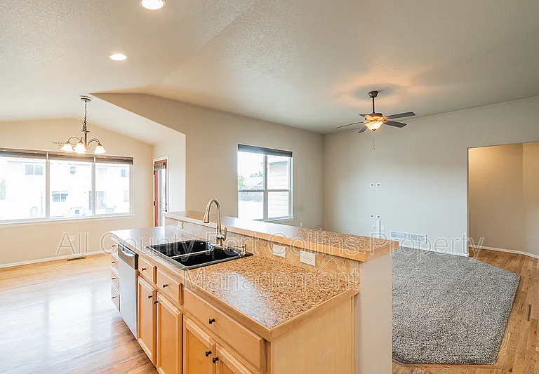 3394 Butternut Ln — Photo 13