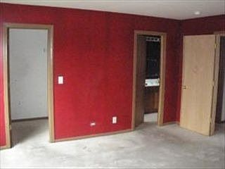4th image of 601 Hillcrest Dr