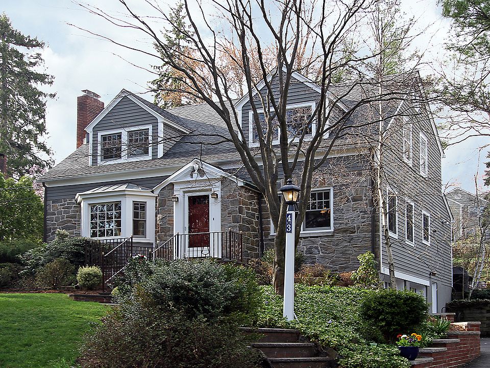 1st image of 43 Great Oak Dr