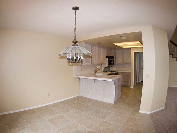 Tile Dining and Kitchen