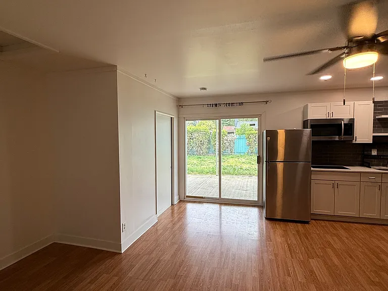 7008 Cherry Ln SW #B — Photo 3