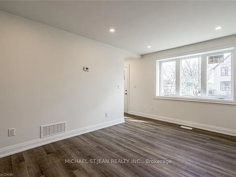 395 Paling Ave — Photo 8