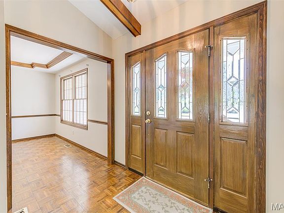3rd image of 634 River Bend Estates Dr