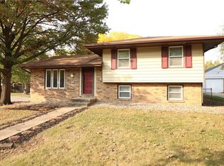 5321 Valdez Dr, Des Moines, IA 50310