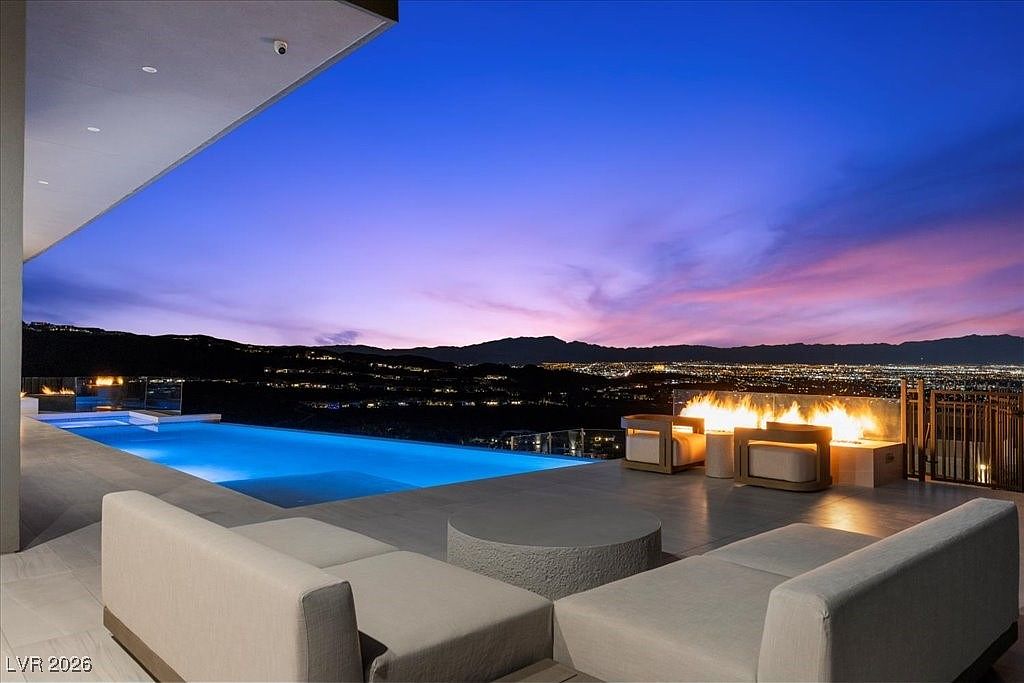 615 Scenic Rim Dr, Henderson, NV 89012 | MLS #2745426 | Zillow