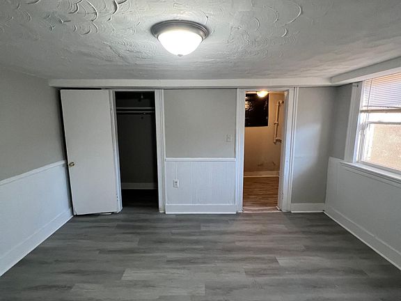 4th image of 227 Davenport Ave #1